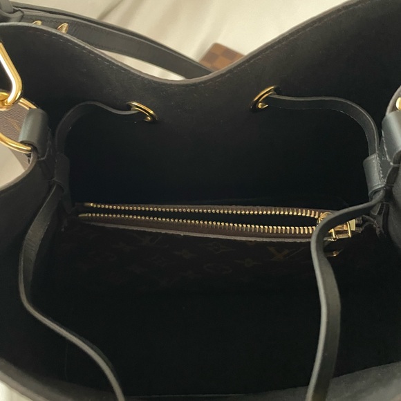 Louis Vuitton Neo Noe Mm in excellent condition. Good as new. - Picture 10 of 14